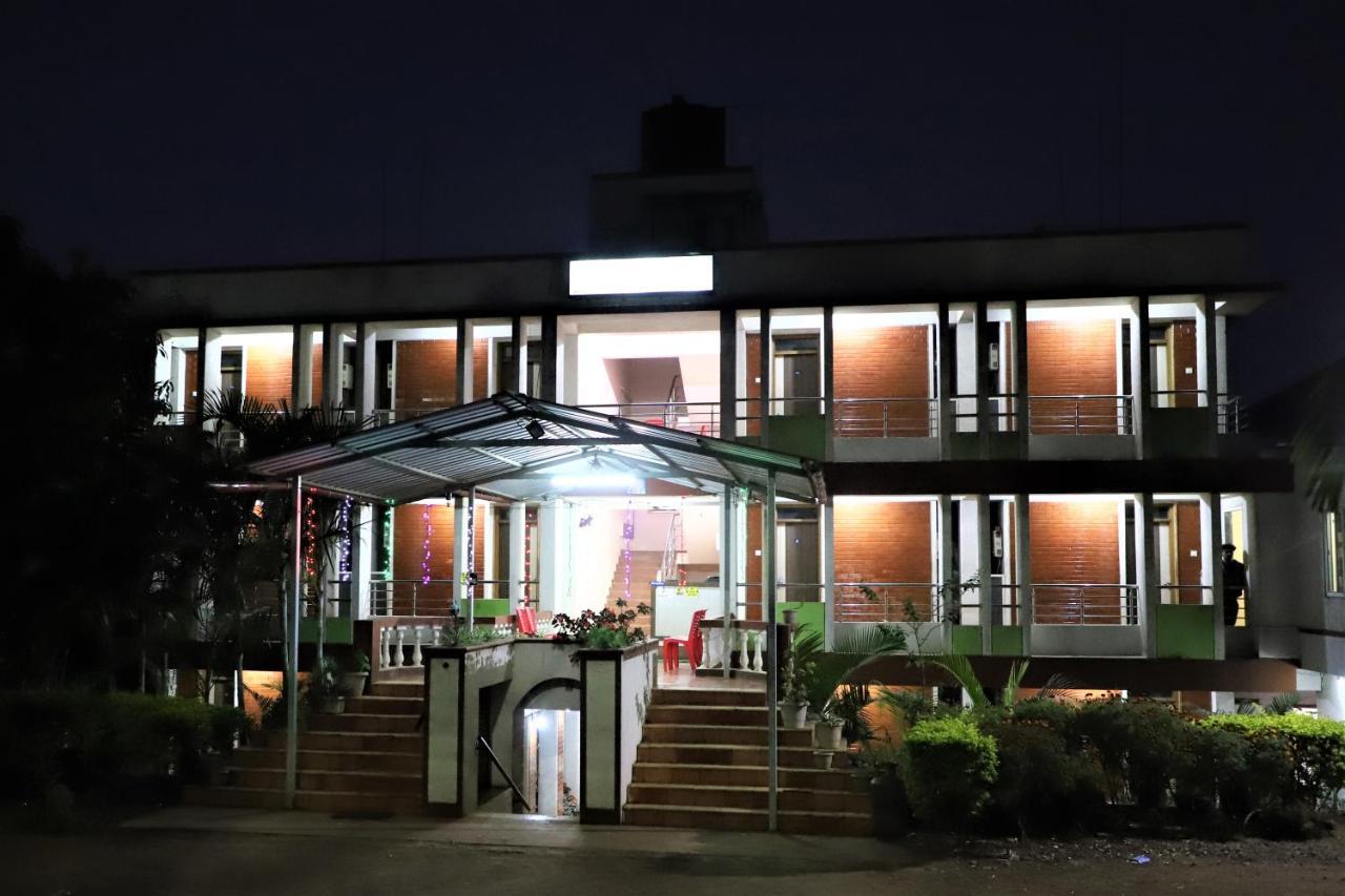 River Palace - A Valley View Hotel Panchgani Εξωτερικό φωτογραφία